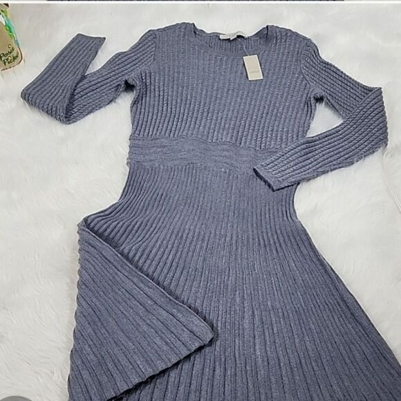 NWT Merino Wool Blend Gray Long Sleeved Cable Knit Design Sweater Dress - Picture 1 of 13